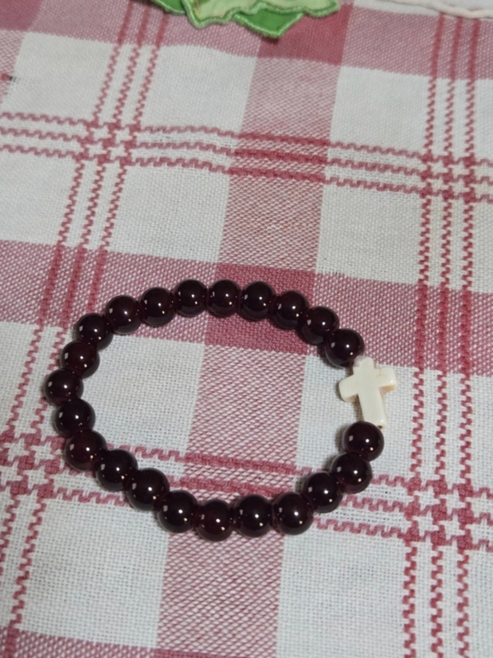 Beaded Cross Charm Bracelet in Wine & White Like New